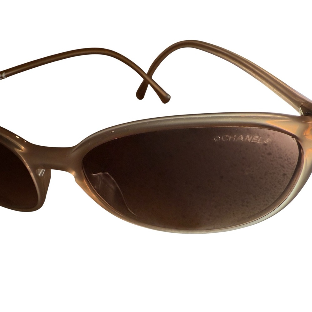 AUTHENTIC CHANEL Beige Frame Sunglasses with Brown Gradient Lenses - Picture 9 of 11